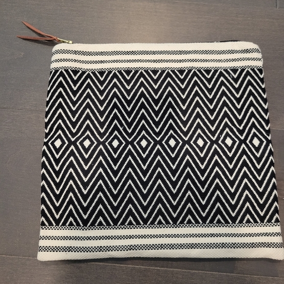 Clutch - Picture 3 of 6